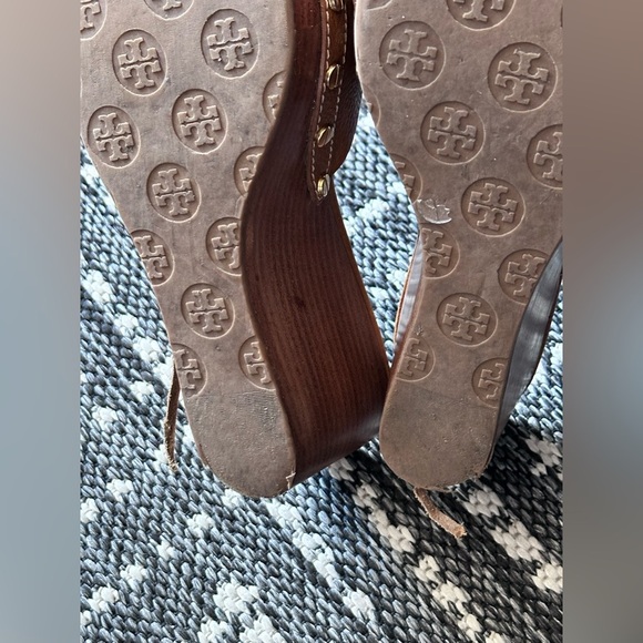 Tory Burch Leather Shoes Wedge Mule Sandals Patti Tan Wooden Platform Heels  8.5 - Picture 7 of 12